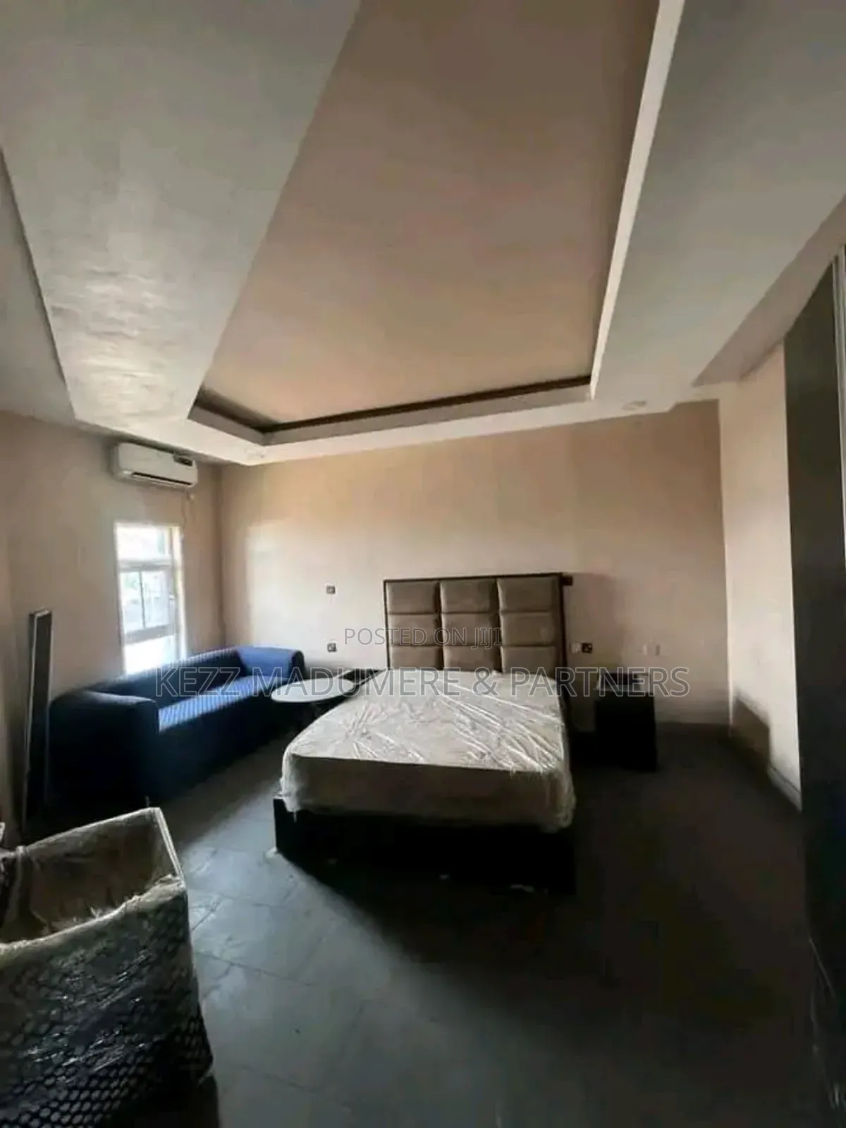 For Sale : Functional 23 Rooms Hotel Near New Gra, Ph in Rumuola