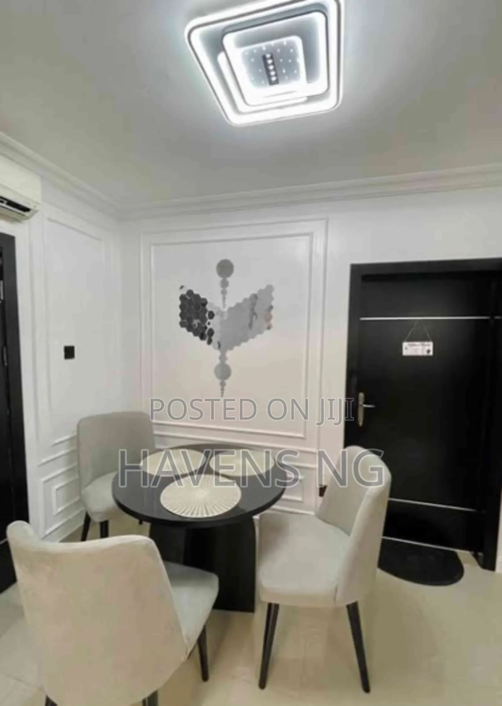 Sophisticated 1-Bedroom Apartment With Ps5 Private Gym in Lekki Phase 1