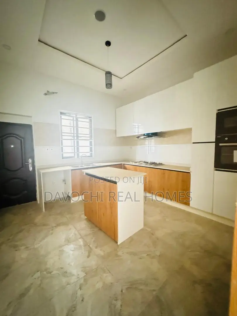 4bdrm Duplex in Harris Drive, Vgc., Lekki Phase 1 for rent in Lekki Phase 1