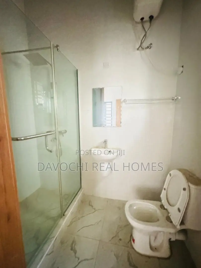 4bdrm Duplex in Harris Drive, Vgc., Lekki Phase 1 for rent in Lekki Phase 1