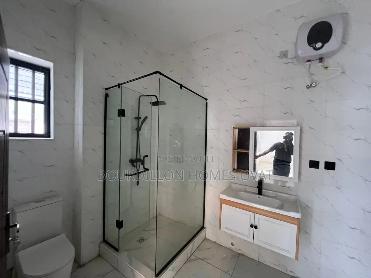 4bdrm Duplex in Ikota for sale in Ikota