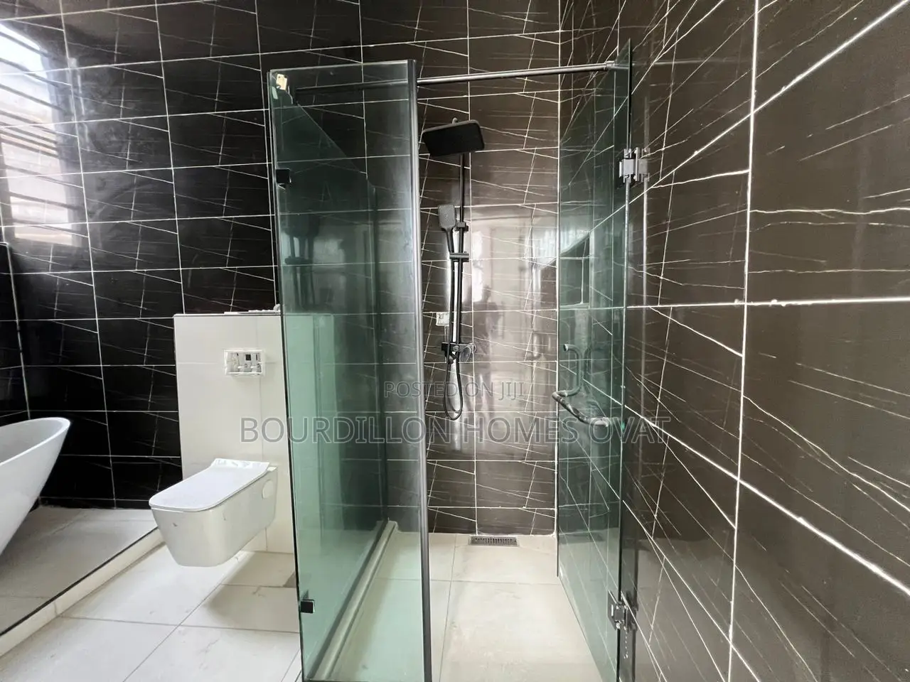 4bdrm Duplex in Ikota for sale in Ikota