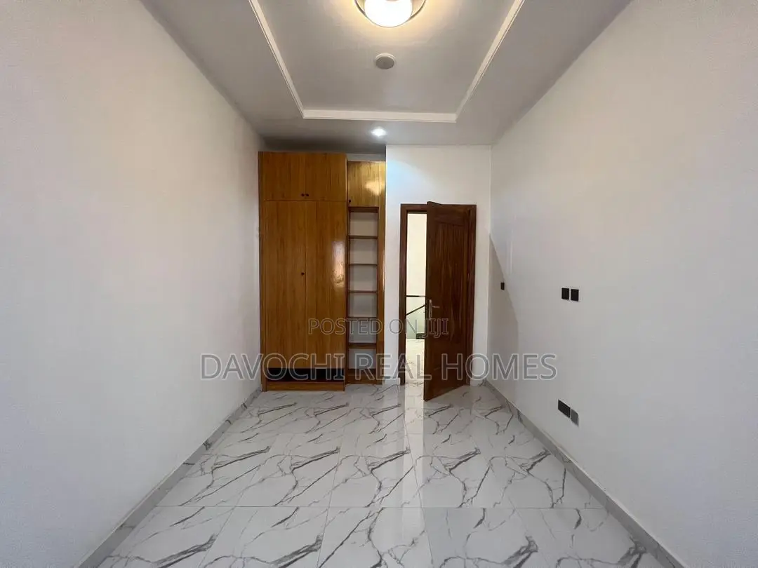 Furnished 4bdrm Duplex in New Road, Igbon for rent in Igbo-efon