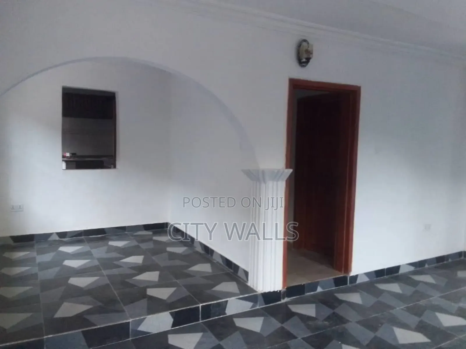 2bdrm Block of Flats in Ogombo for rent in Ogombo