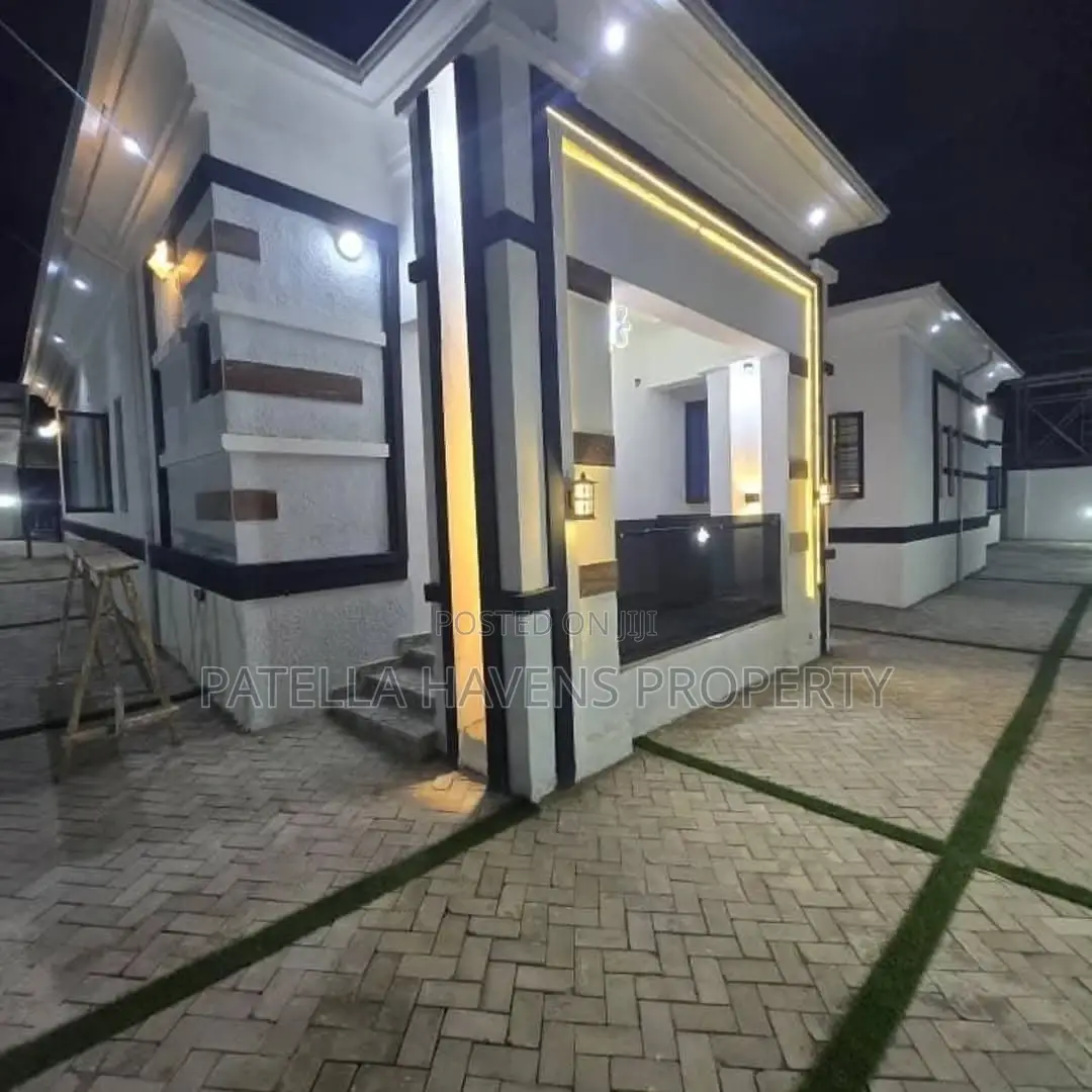 Fully Detached Bungalow in Gwaripa in Gwarinpa