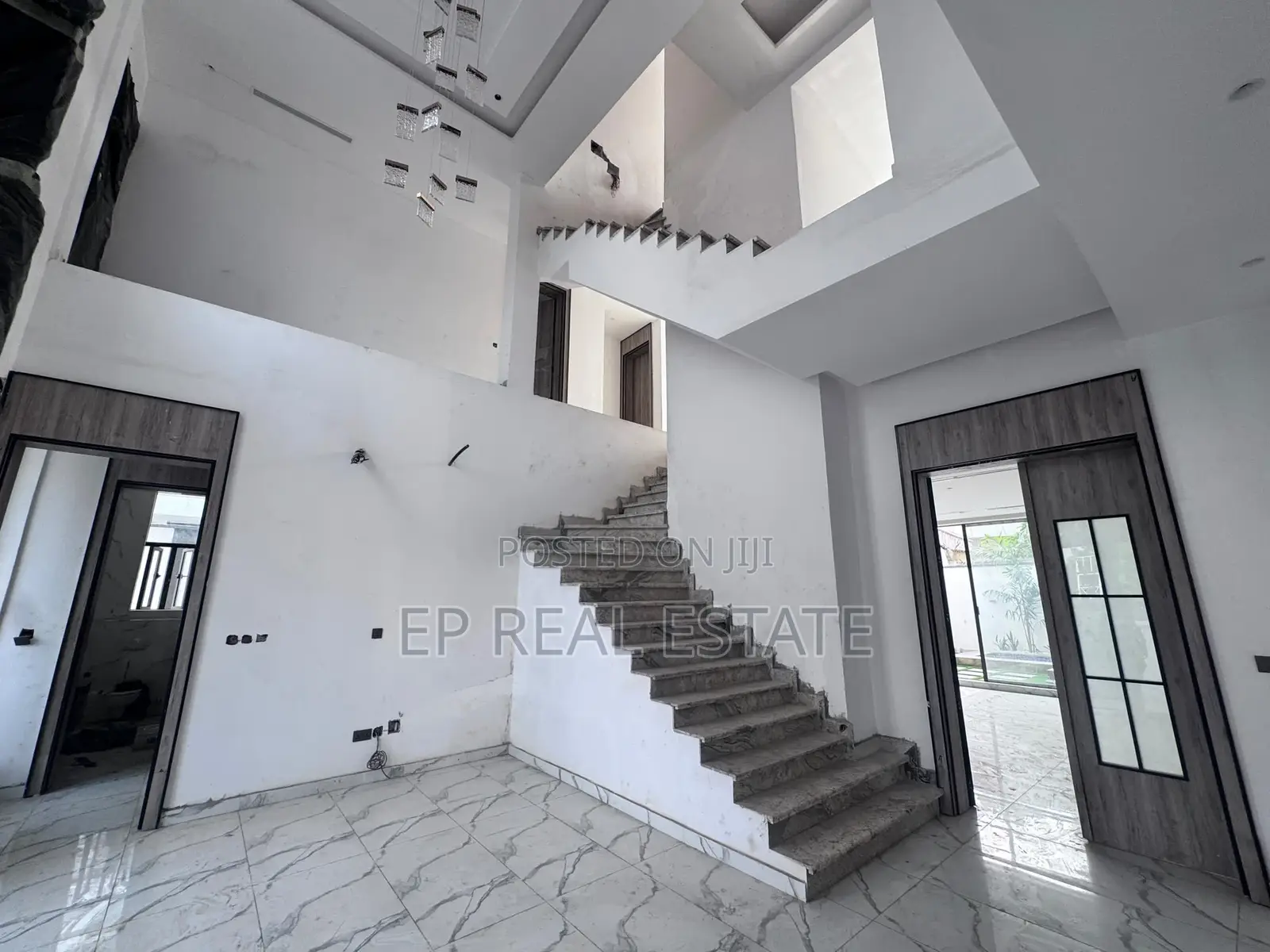 6bdrm Duplex in Maitama for sale in Maitama