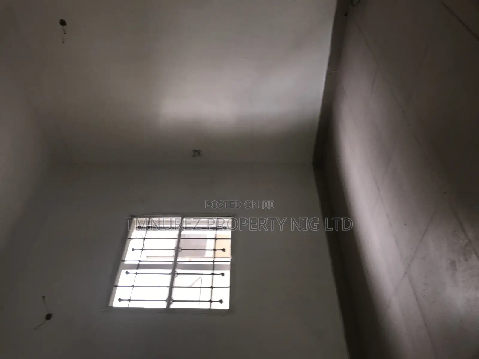 Studio Apartment in Caltongate, Chevron for rent in Chevron