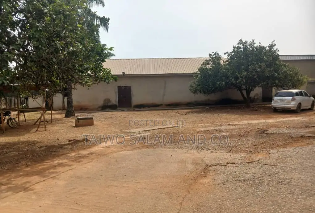 Factory Warehouses on 6 Acres of Land at Junction at Ibadan in Alakia