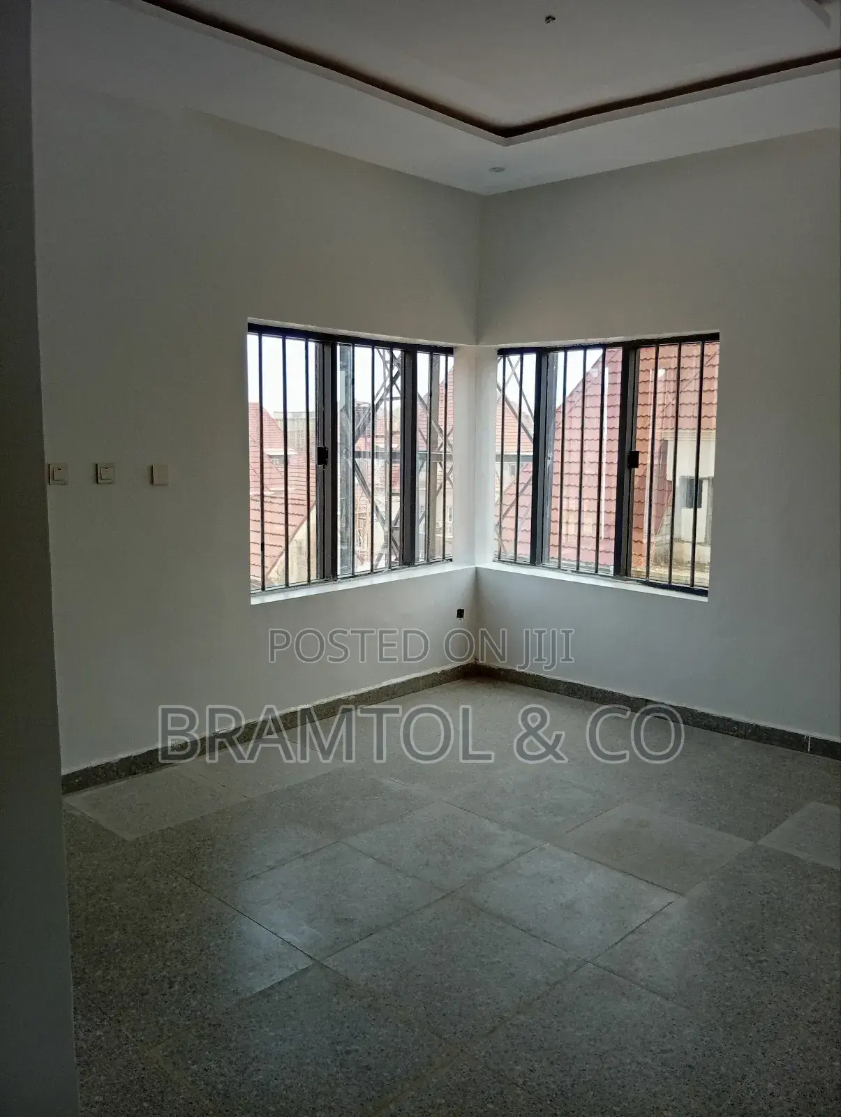 4bdrm Duplex in Von, Sabon Lugbe for sale in Sabon Lugbe