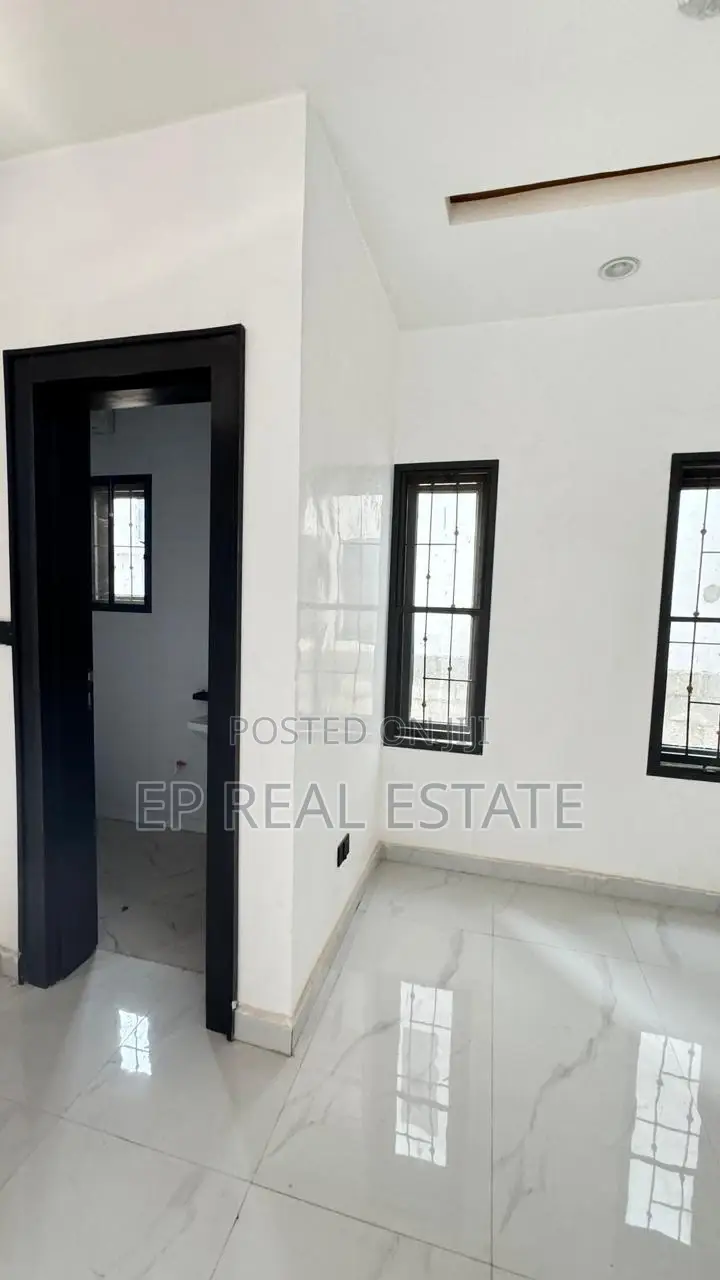 6bdrm House in Guzape District for sale in Guzape District