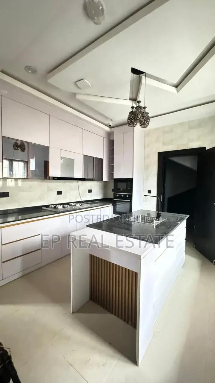 6bdrm House in Guzape District for sale in Guzape District