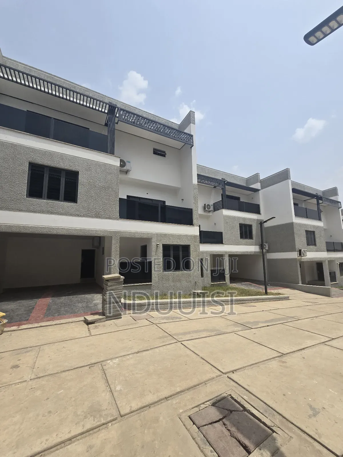 4bdrm Duplex in Katampe Extension for sale in Katampe Extension