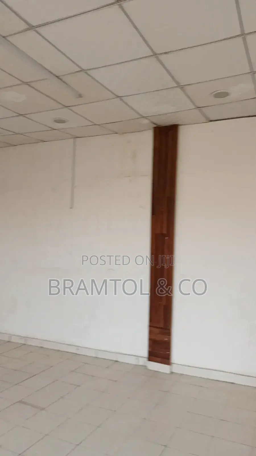 3rd Floor Office or Shop Space in Wuye in Wuye