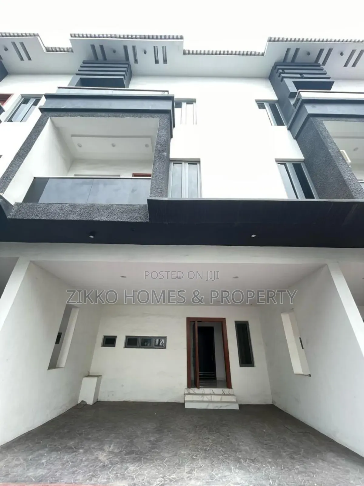 4bdrm Townhouse/Terrace In Ikate, Lekki For Sale in Lekki