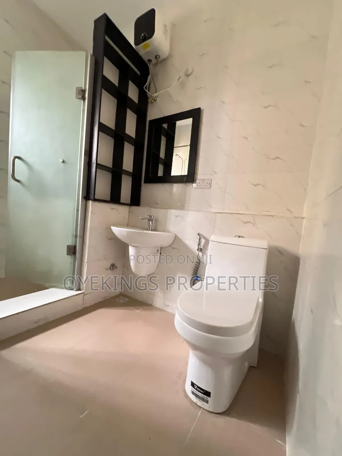 3bdrm Duplex in Plantation Estate for sale in Oluyole Estate