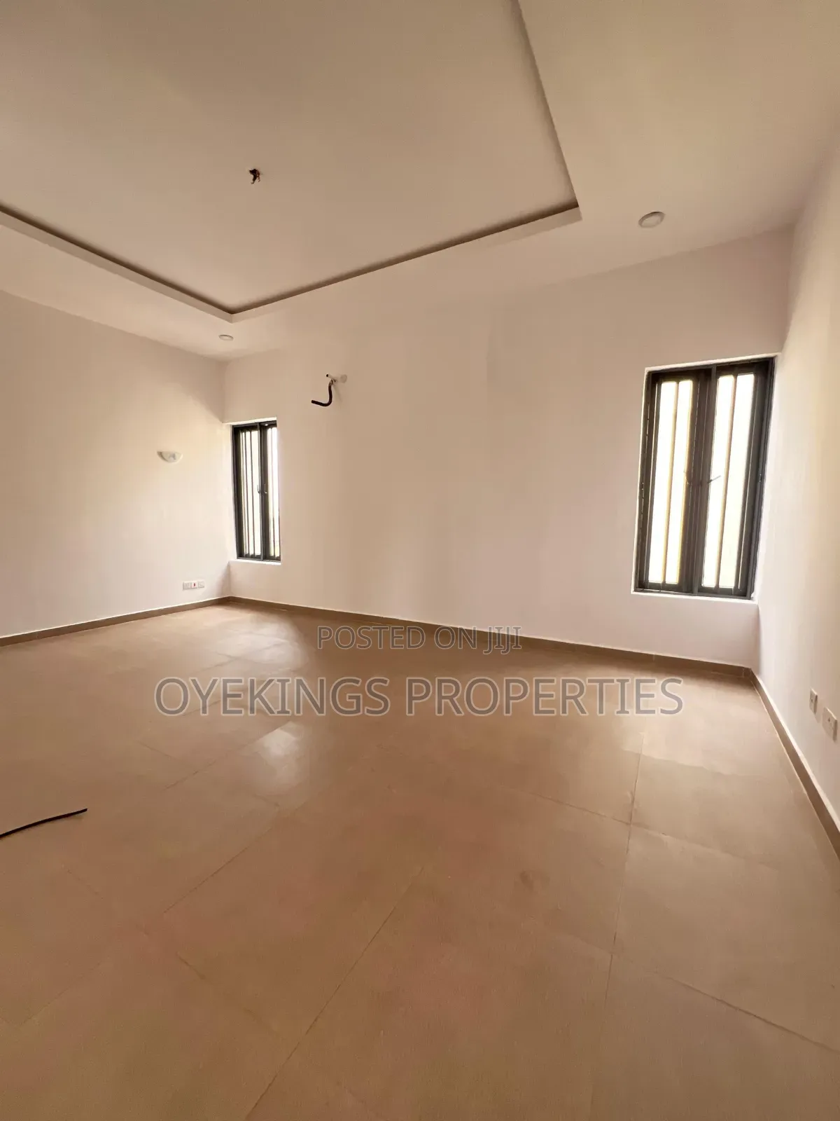 3bdrm Duplex in Plantation Estate for sale in Oluyole Estate