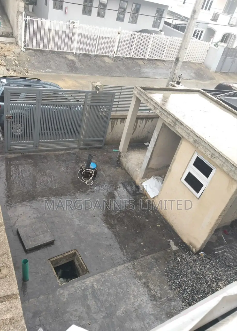 4bdrm Duplex in Ikota, Lagos Island / Lagos Island for sale in Lagos Island / Lagos Island