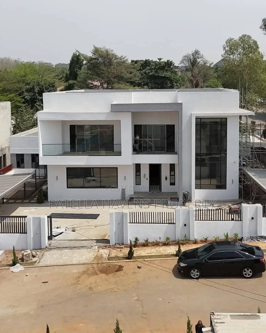 Beauty Indeed(Maitaima) in Maitama
