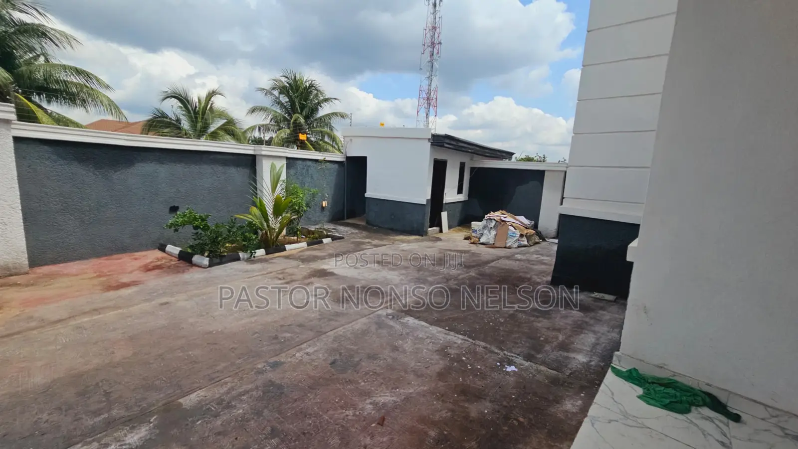 Furnished 7bdrm Duplex in Mcc, Owerri for sale in Owerri
