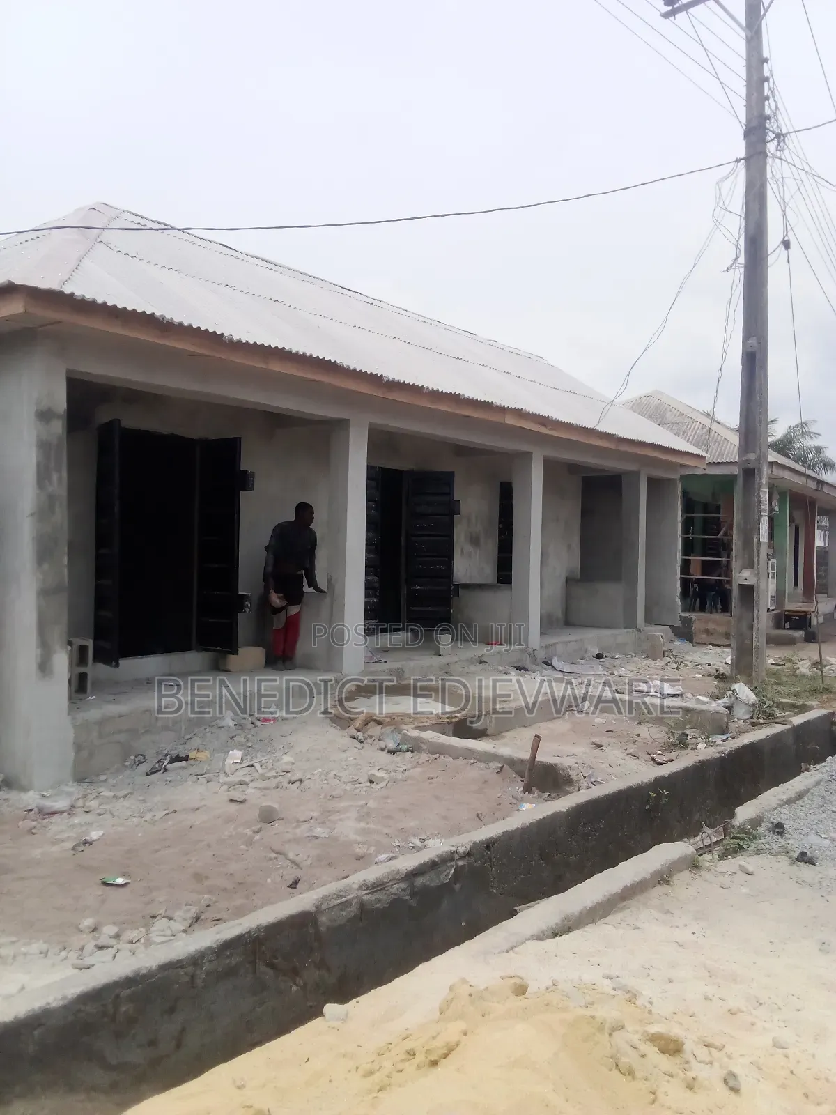 Shop to Lease in Awoyaya