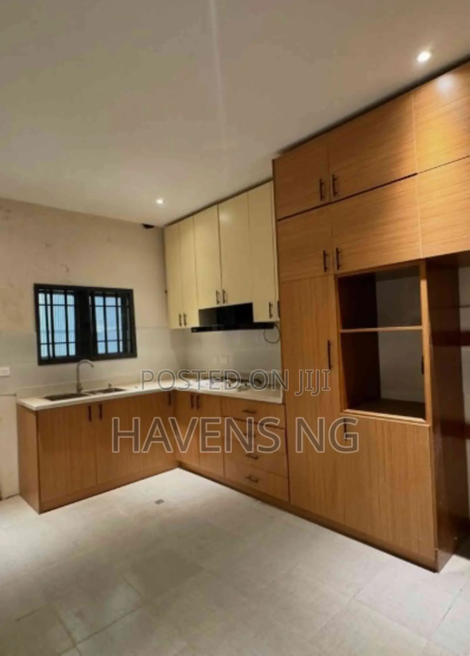 Furnished 4bdrm Duplex in Guzape for sale in Guzape District