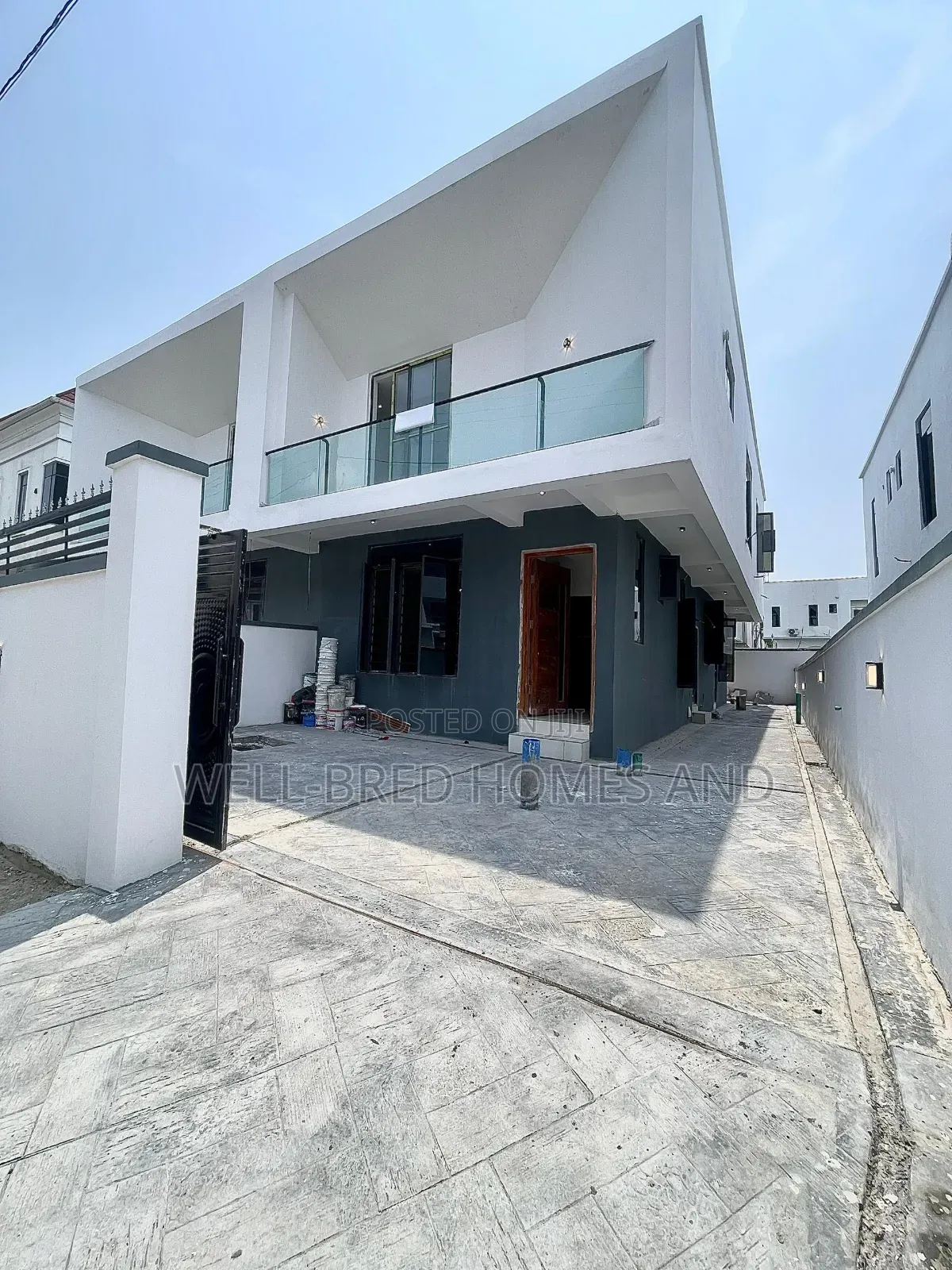 4bdrm Duplex in Chevron Lekki Lagos for sale in Lekki