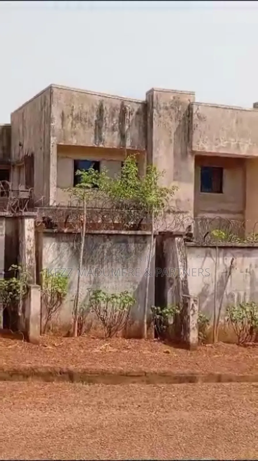 12bdrm Duplex in In A Street , At for sale in Enugu