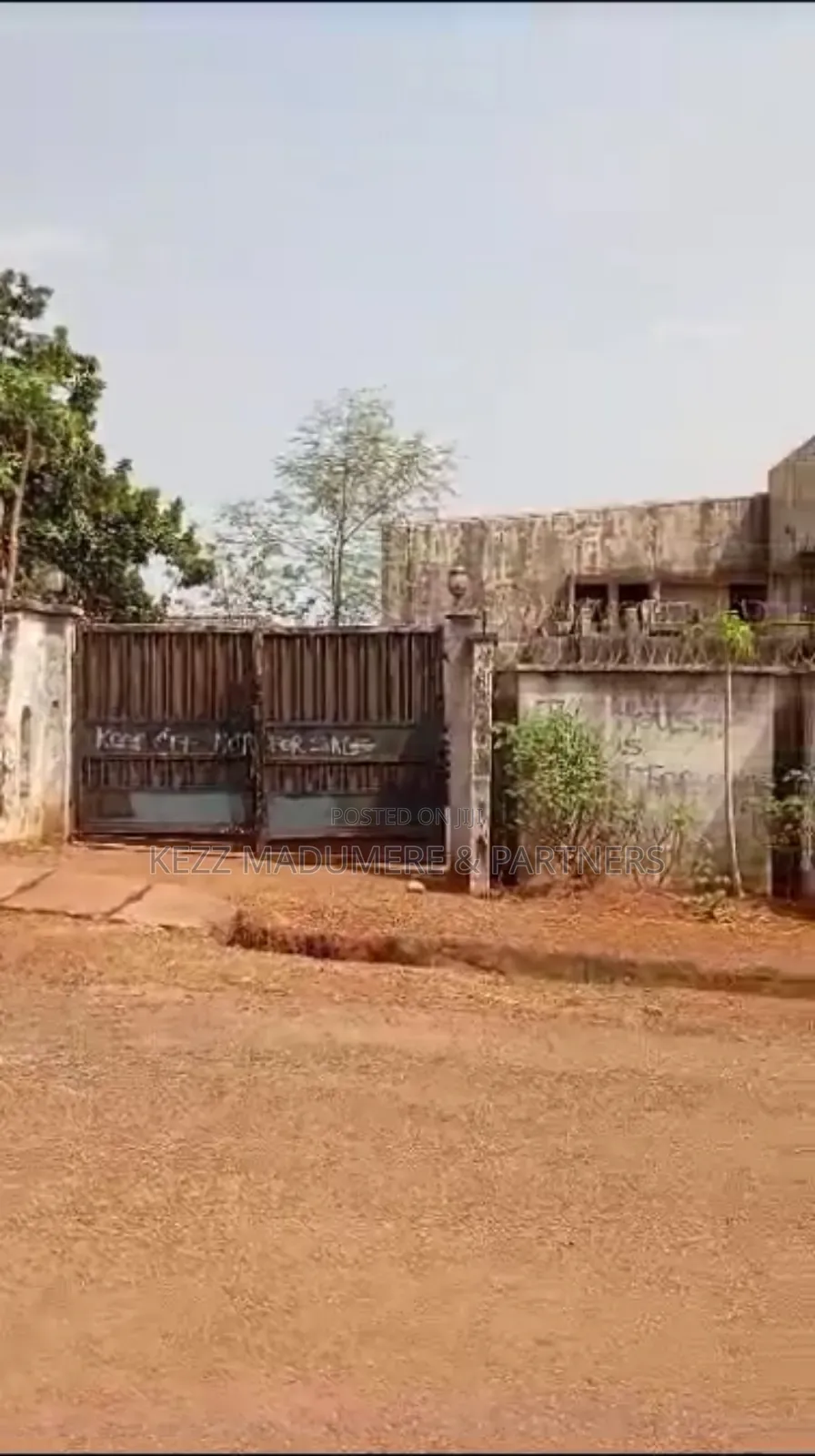12bdrm Duplex in In A Street , At for sale in Enugu