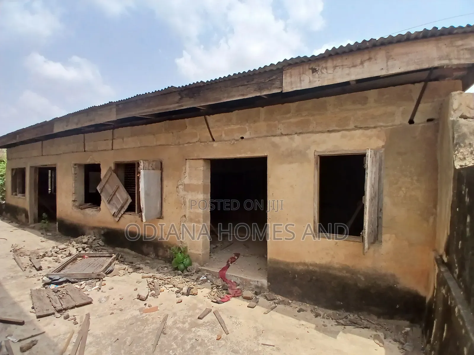 Commercial Property for Sale Along College Crescent, Oke-Ado in Ibadan