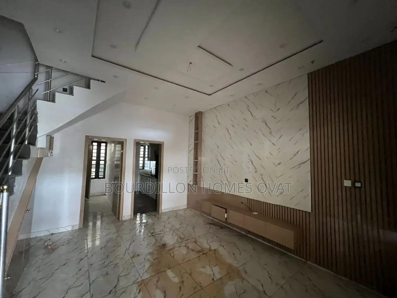 3bdrm Duplex in Ikota for sale in Ikota