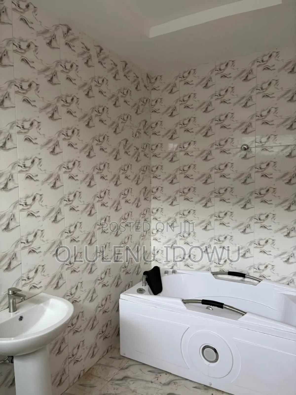Furnished 5bdrm Duplex in Daimond Estate, Alimosho for sale in Alimosho