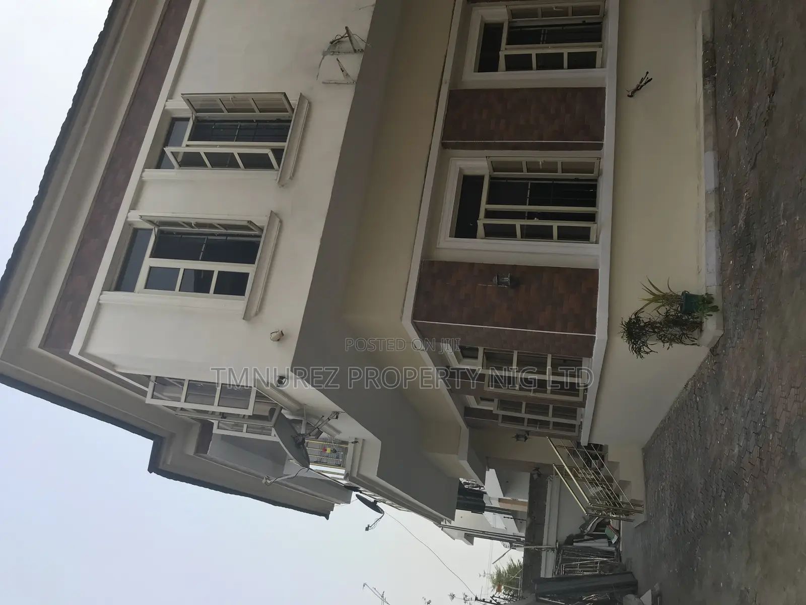 Studio Apartment in Chevy View, Chevron for rent in Chevron