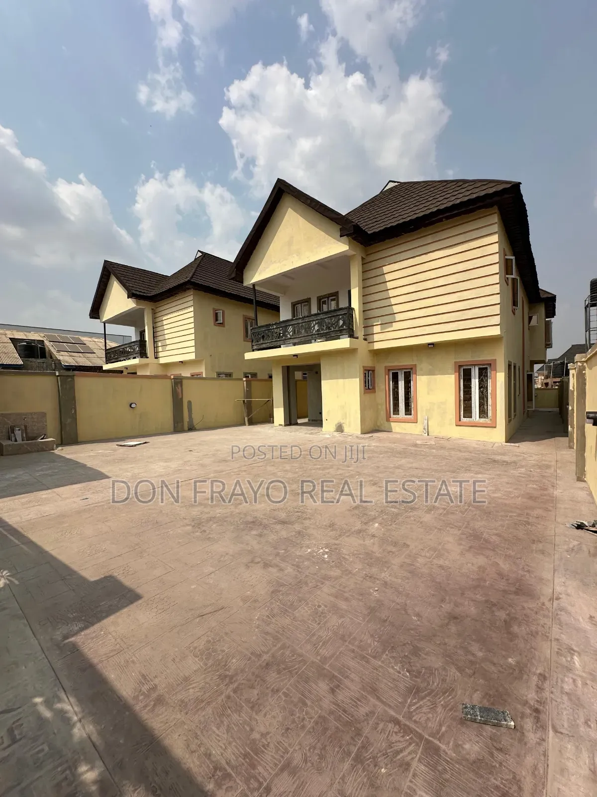 6bdrm Duplex in Akala Way, Akobo for sale in Akobo