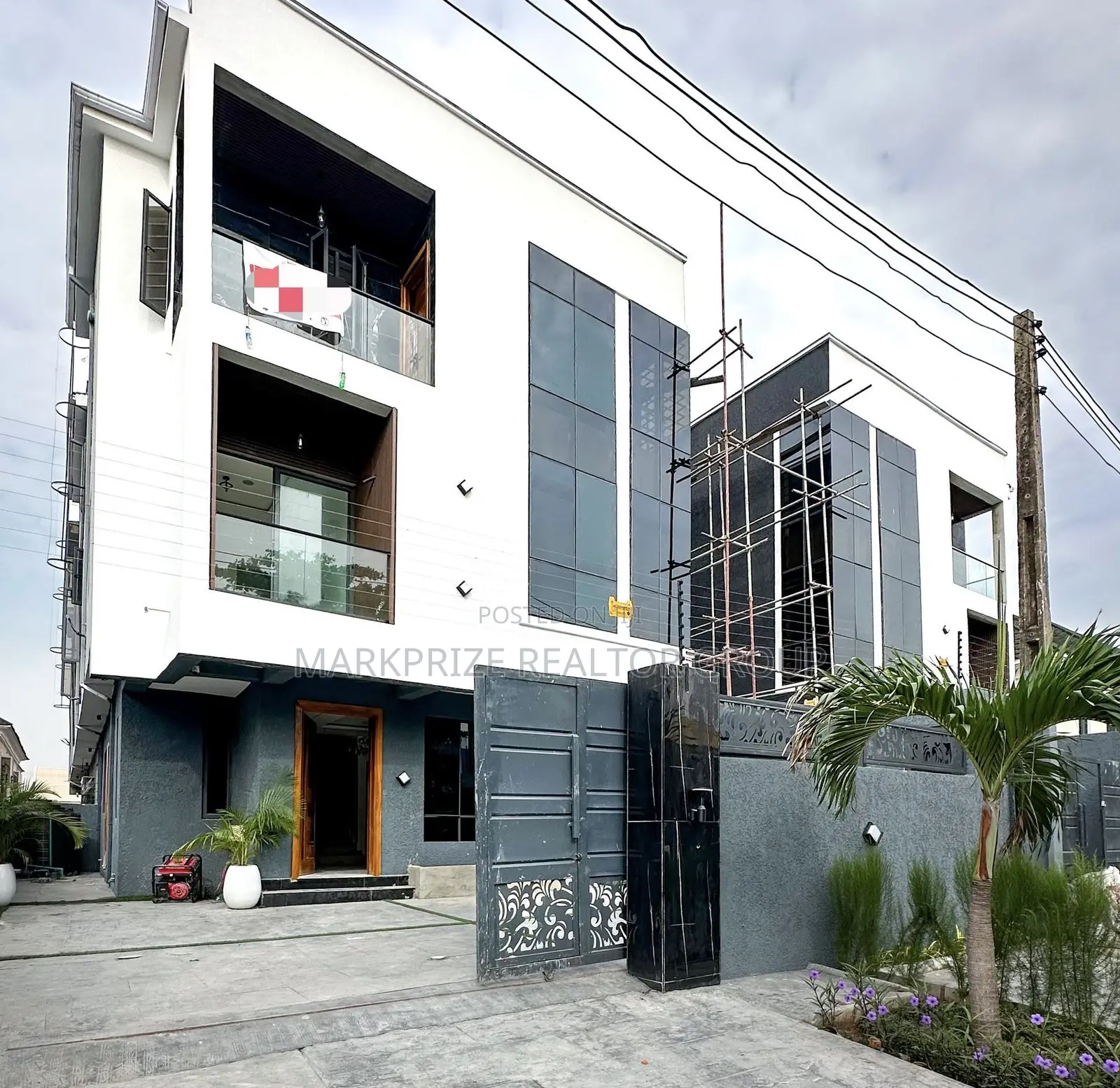5bdrm Duplex in Lekki Phase 1 Lagos for sale in Lekki Phase 1