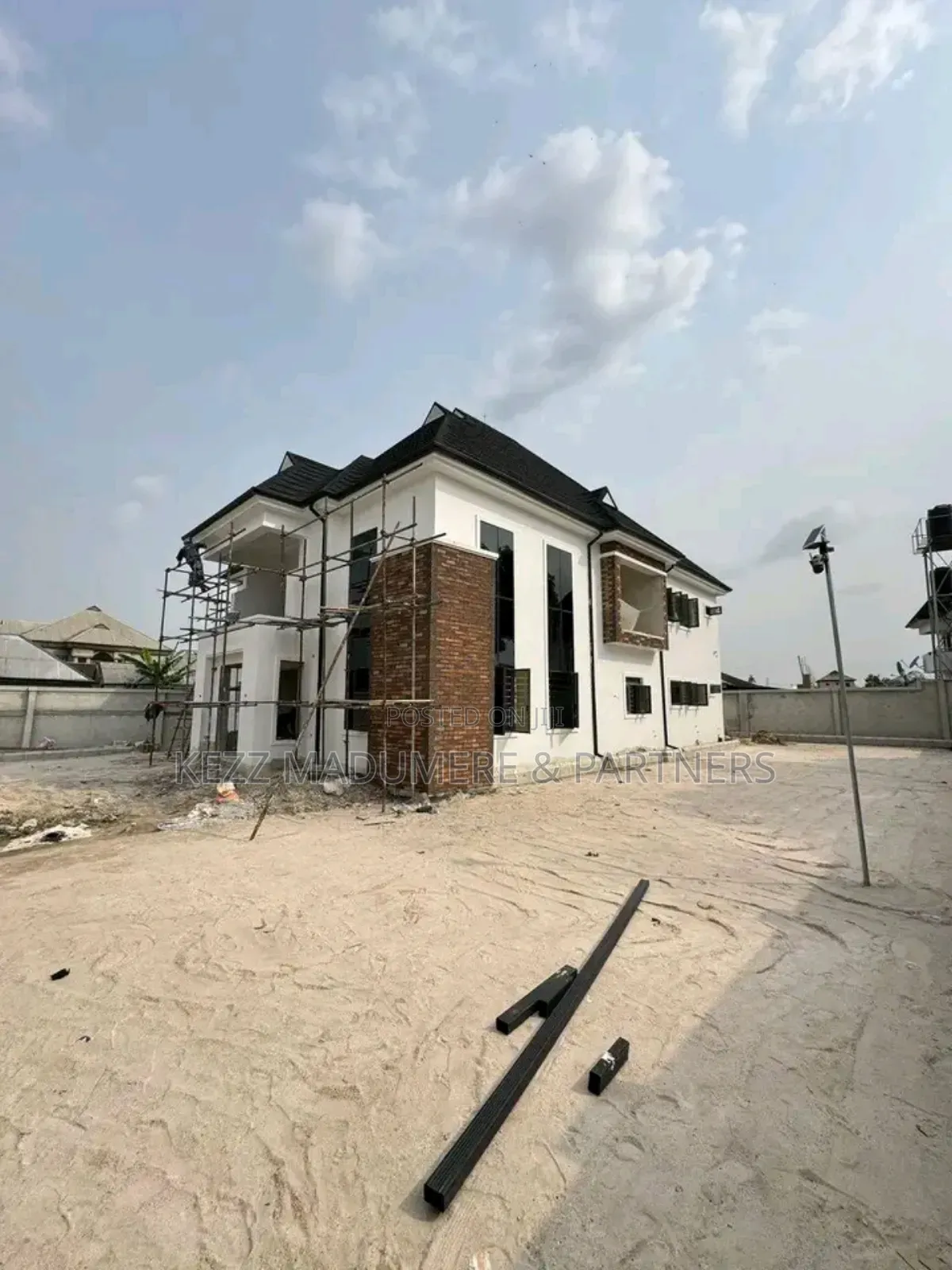 7bdrm Duplex in Eliozu , Port for sale in Eliozu