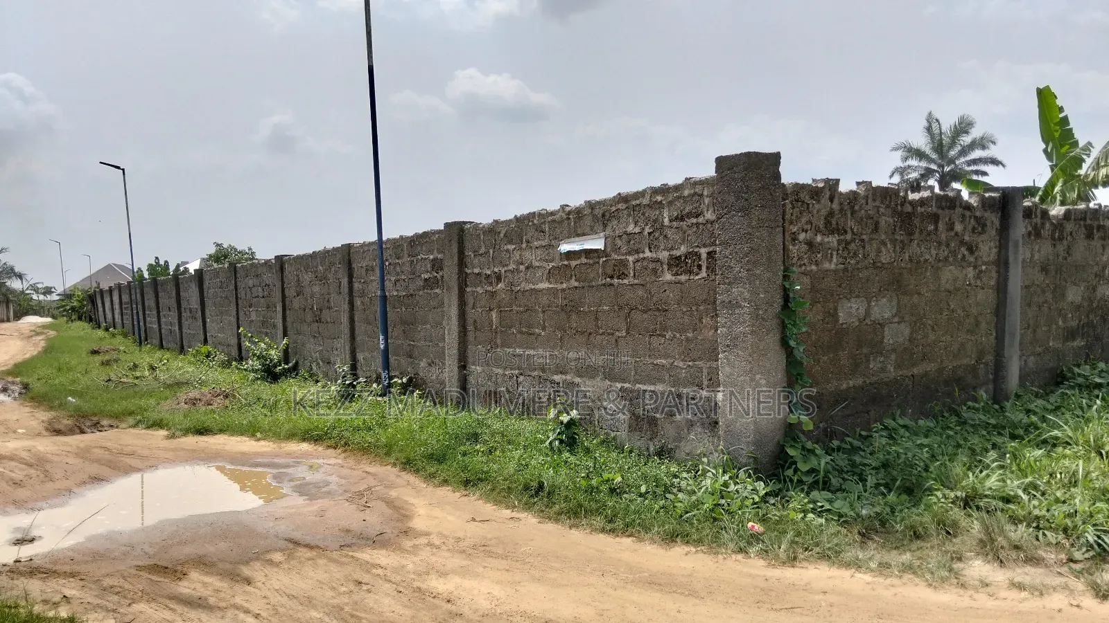 For Sale : 10 Fenced Plots at Omagwa Aluu Junction, in Eliozu
