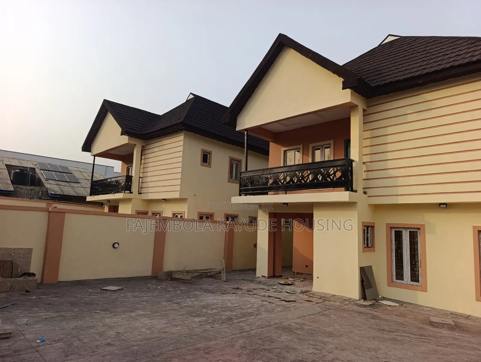 5bdrm Duplex in Akala Estate, Akobo for sale in Akobo