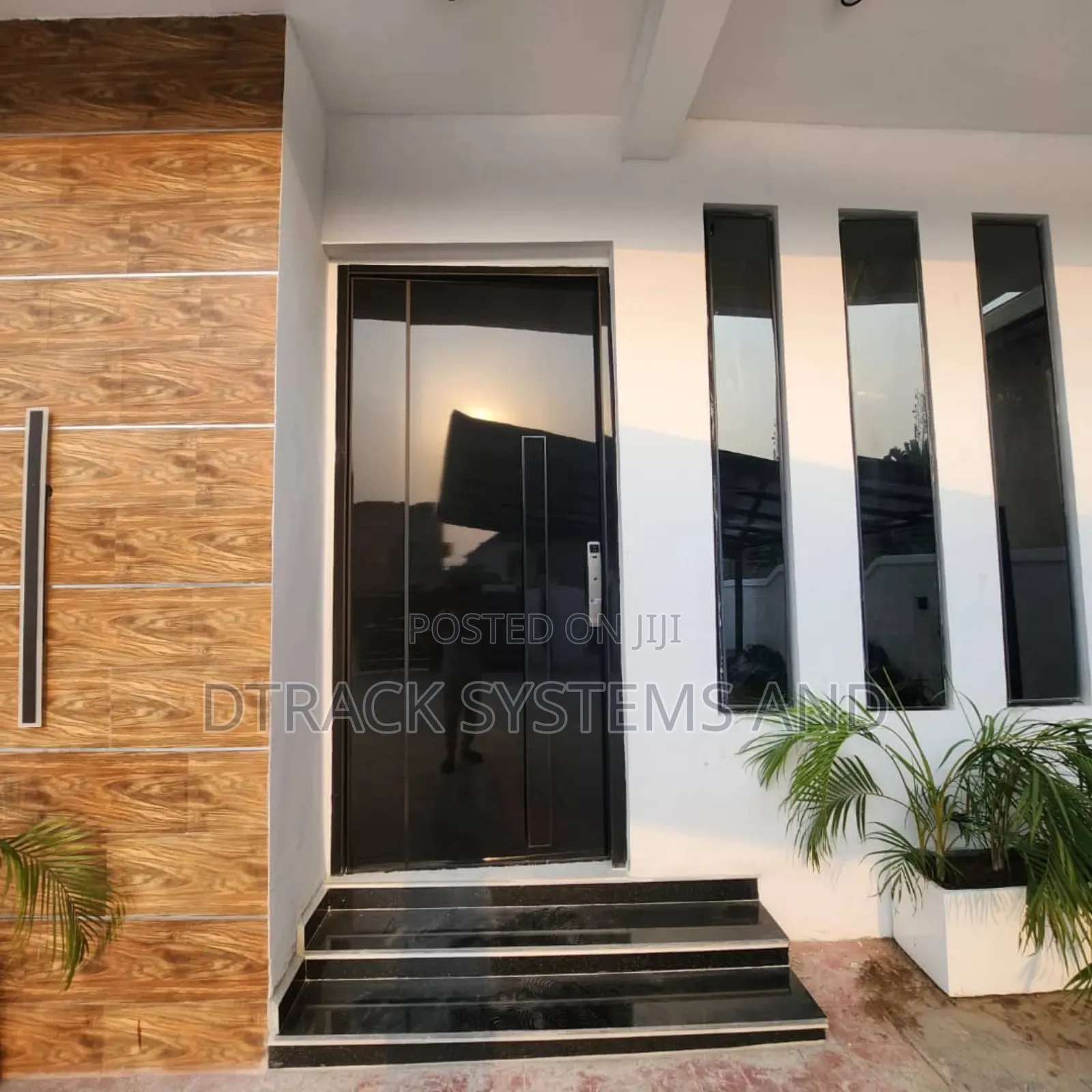 5bdrm Duplex in Peace Ville Estate, Idado for sale in Idado