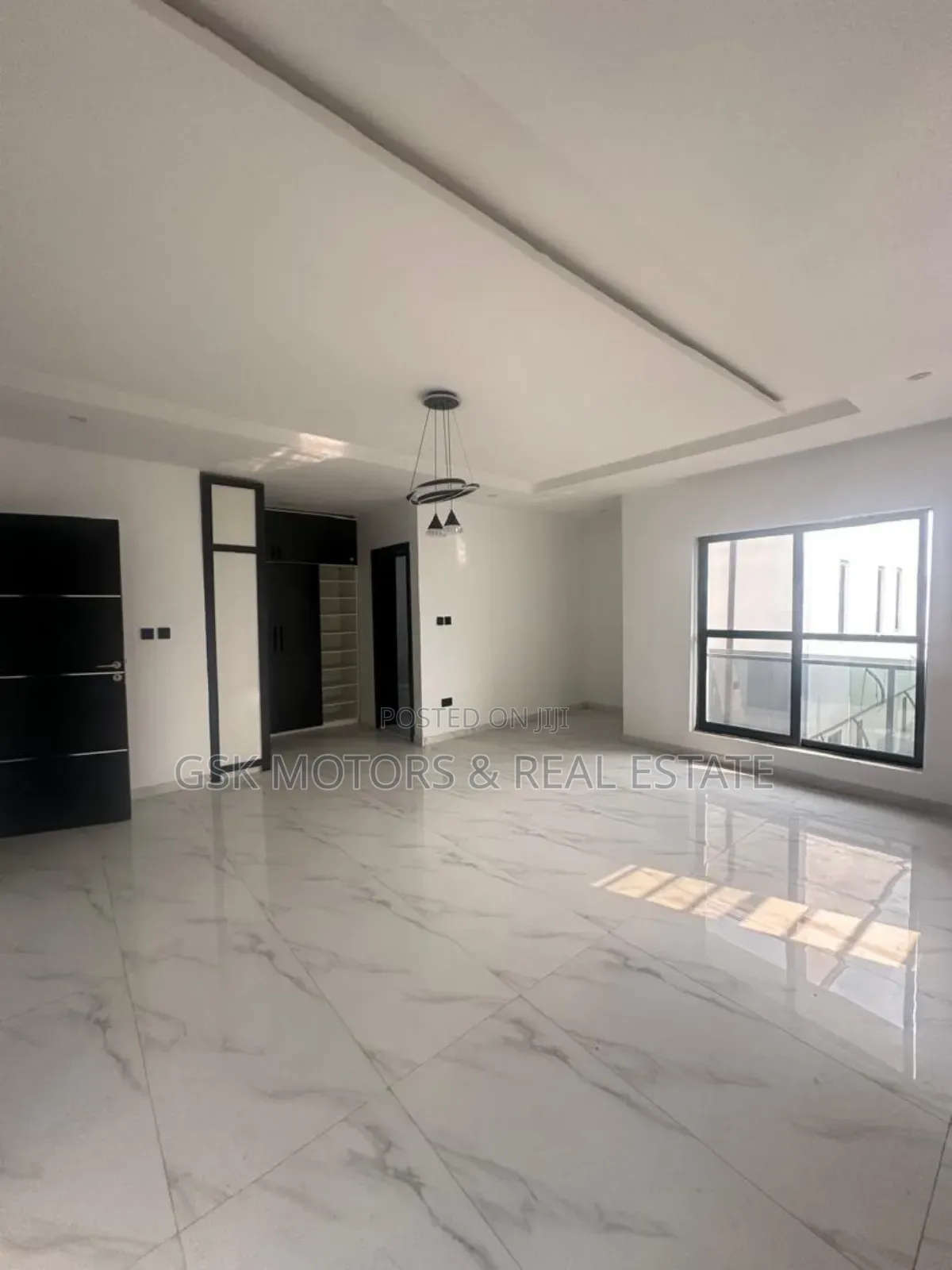 4bdrm Duplex In Ikota Gra Lekki For Sale in Ikota