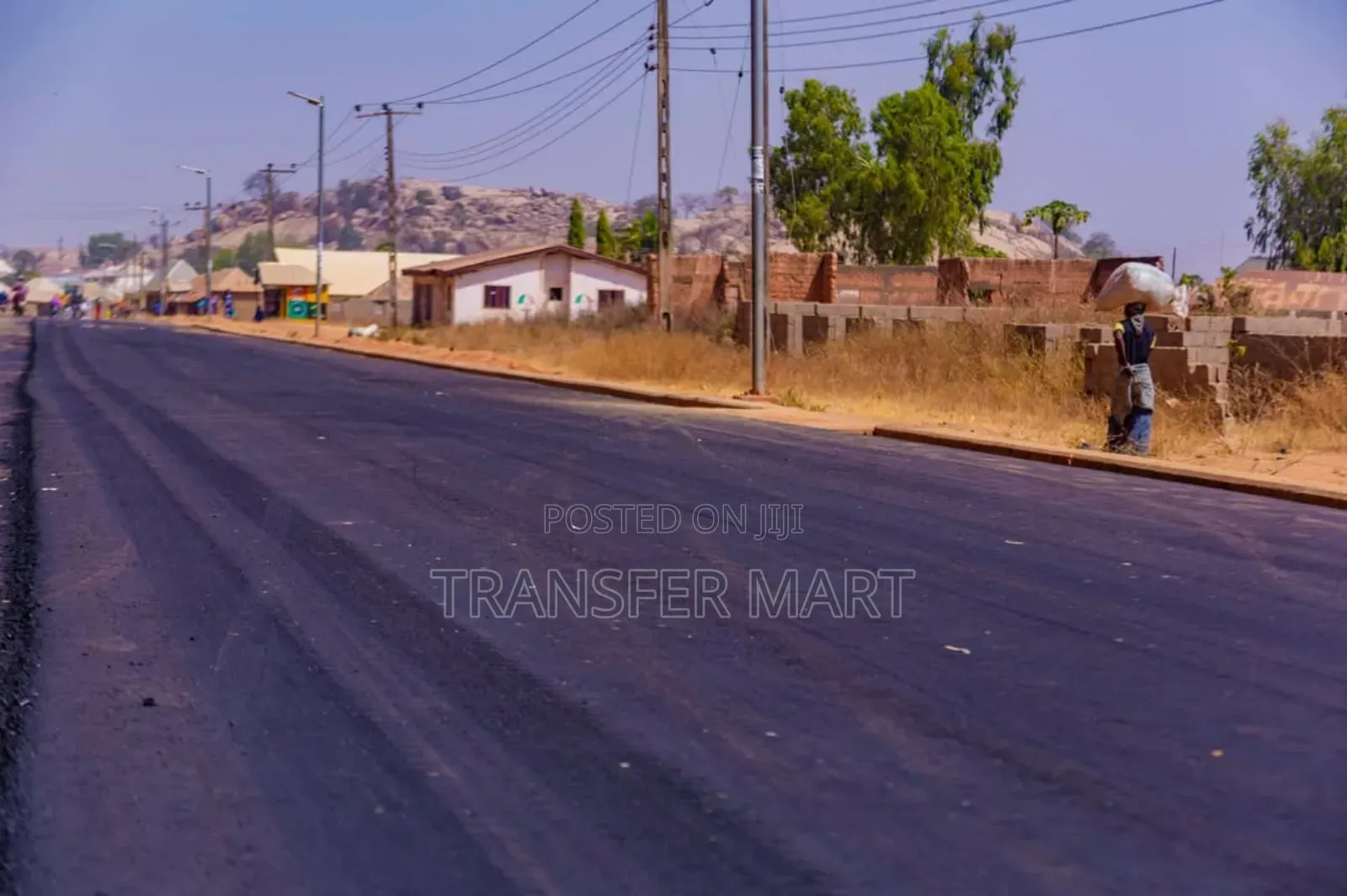 3bdrm Bungalow in Idu Train Station for sale in Idu Industrial
