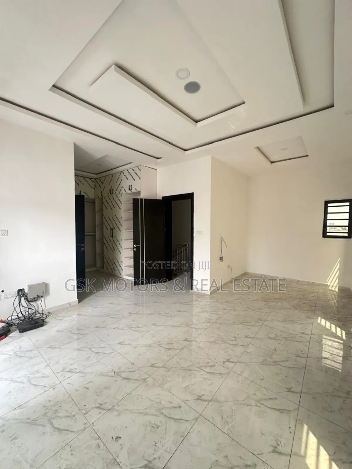 4bdrm Duplex In Ikota Gra Lekki For Sale in Ikota