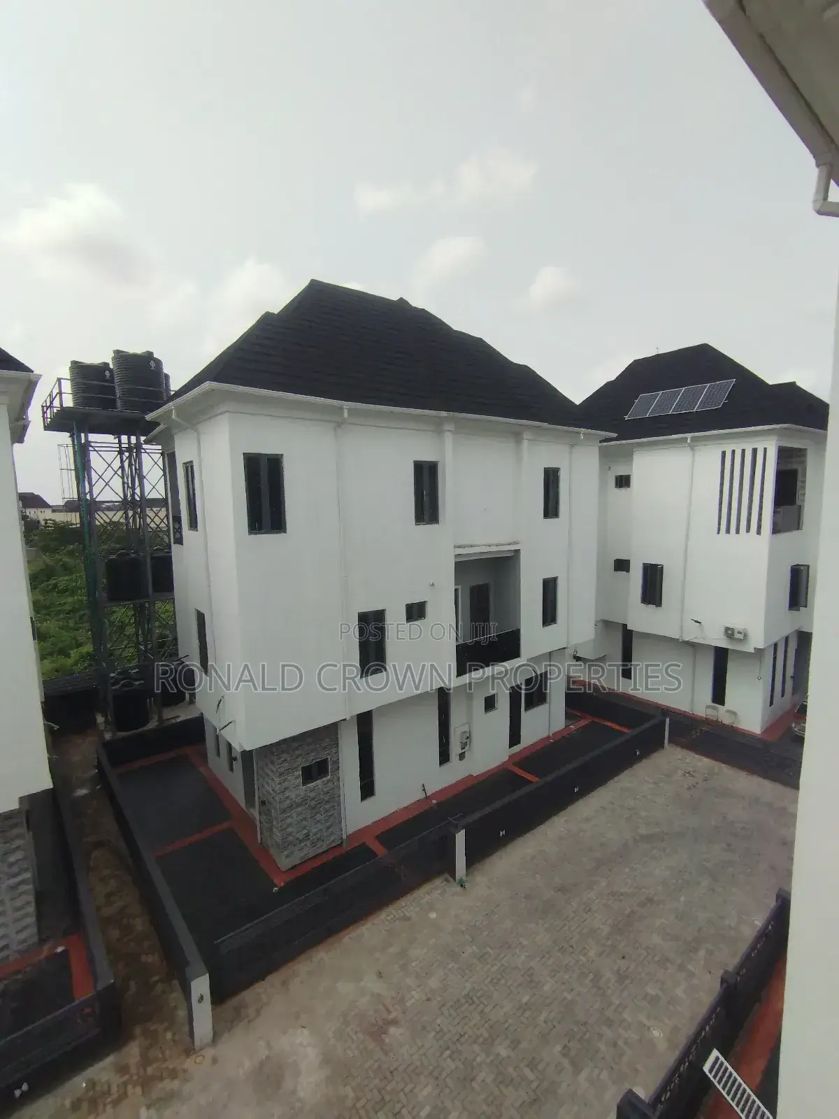 5bdrm Duplex in Ago Palace for sale in Ago Palace