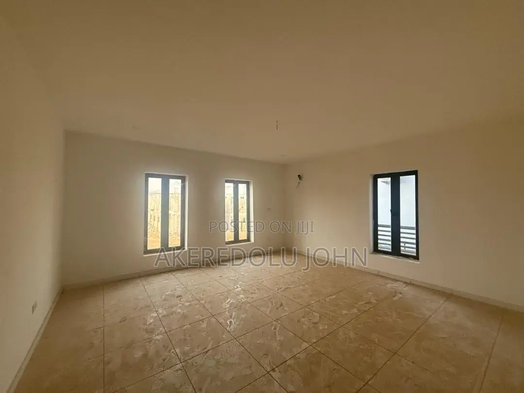 4bdrm Duplex in Kado for sale in Kado