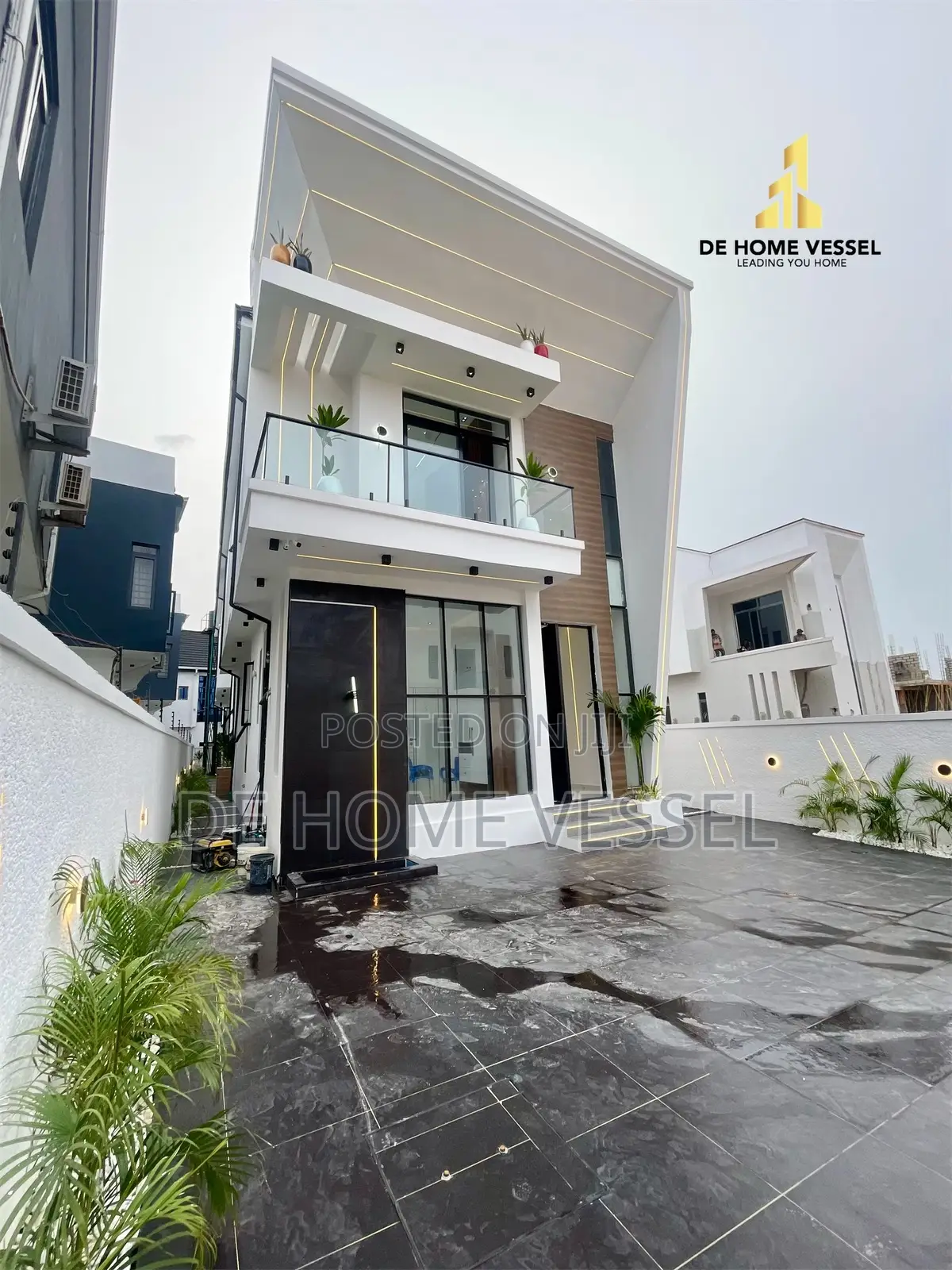 Luxury 5 Bed Detached Duplex With Swimming Pool And Bq in Ajah