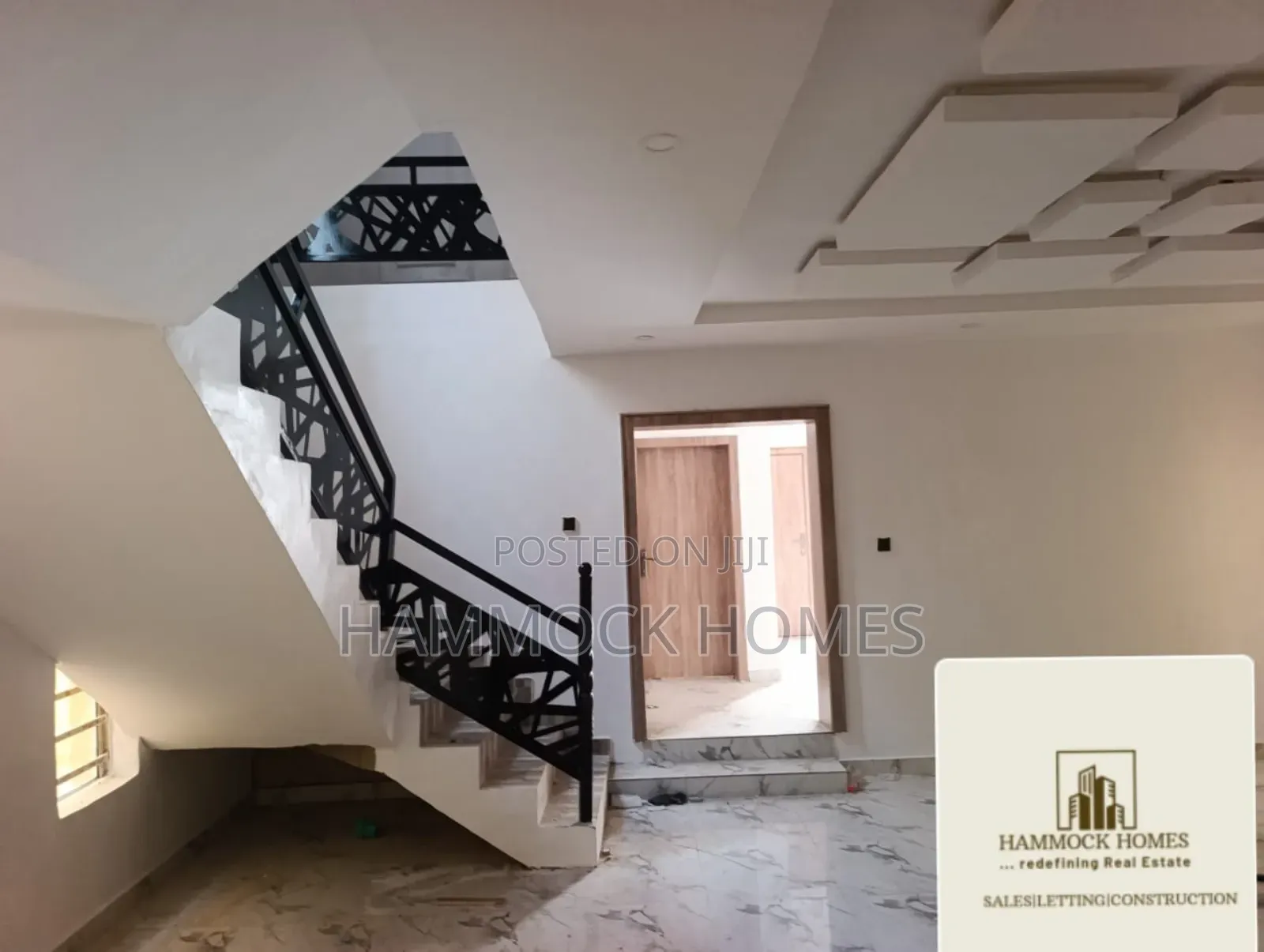6bdrm Duplex in Akala Estate, Akobo for sale in Akobo