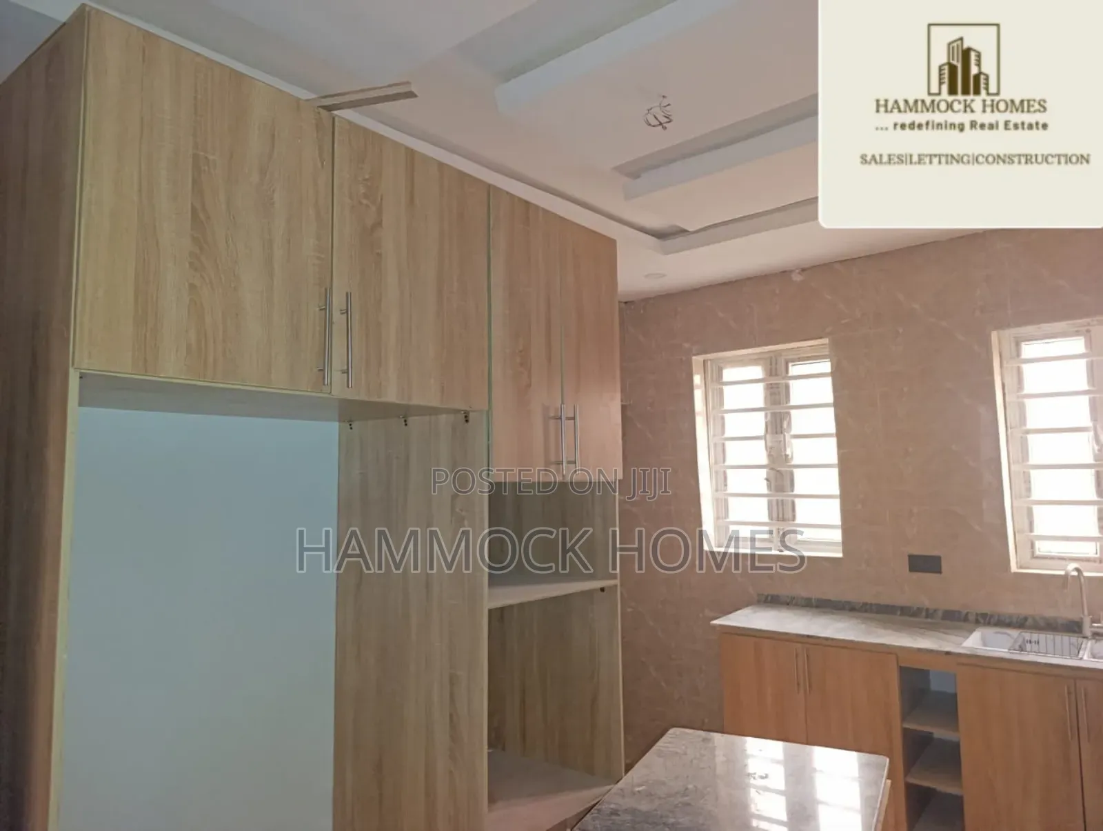 6bdrm Duplex in Akala Estate, Akobo for sale in Akobo