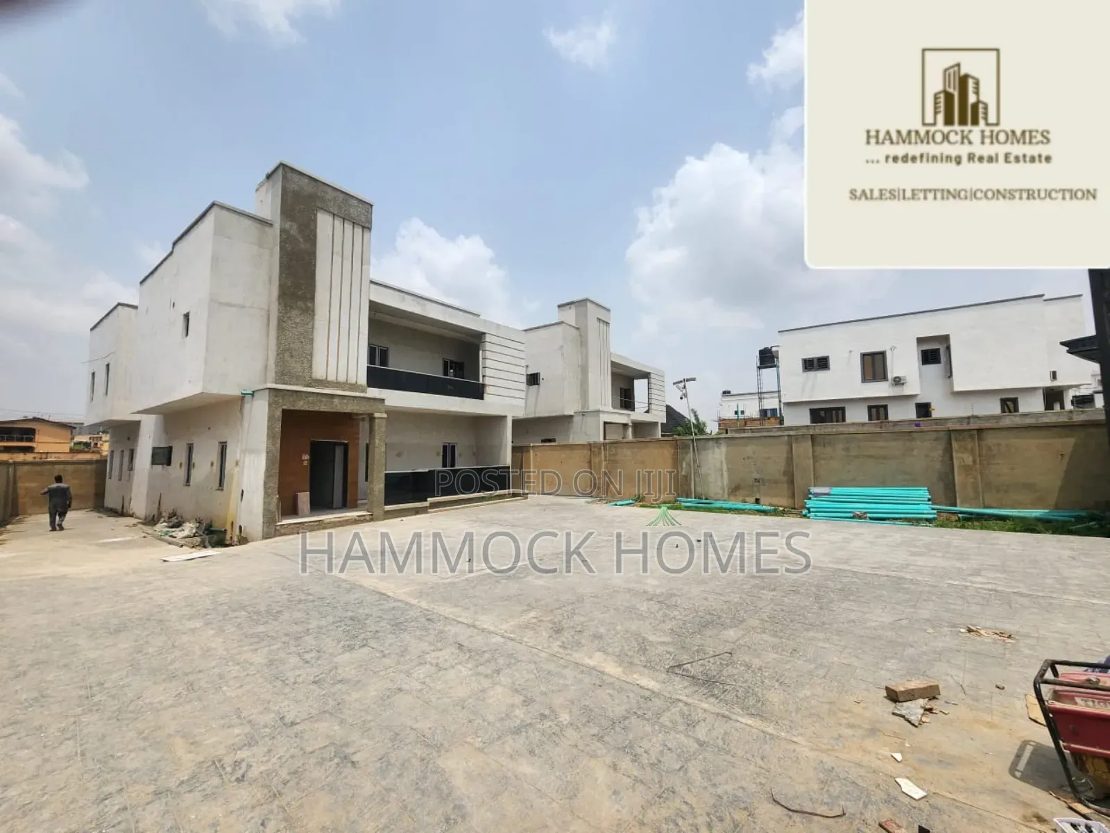 4bdrm Duplex in Oyelade Gra, Oluyole Estate for sale in Oluyole Estate