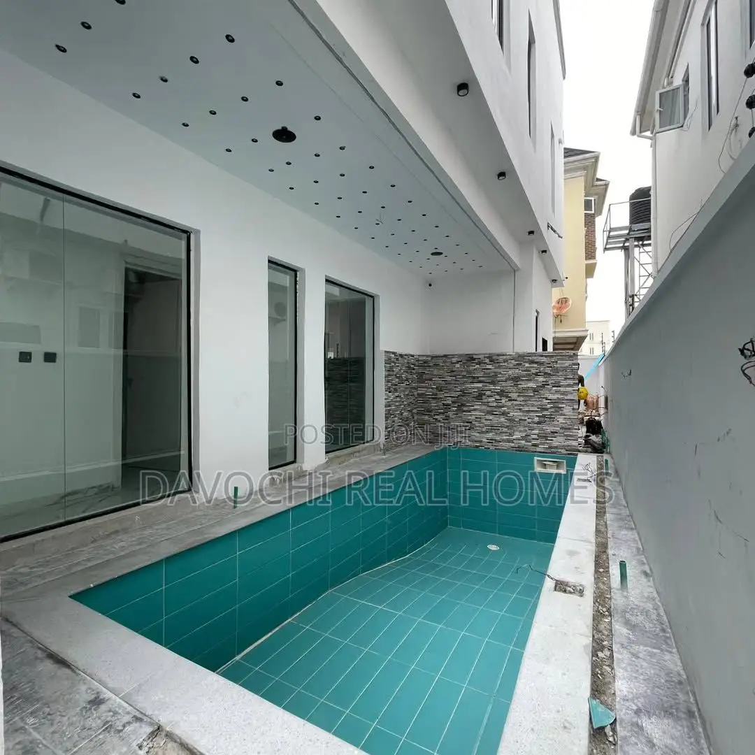 5bdrm Duplex in 2Nd Toll Gate, Lekki for rent in Lekki Phase 1