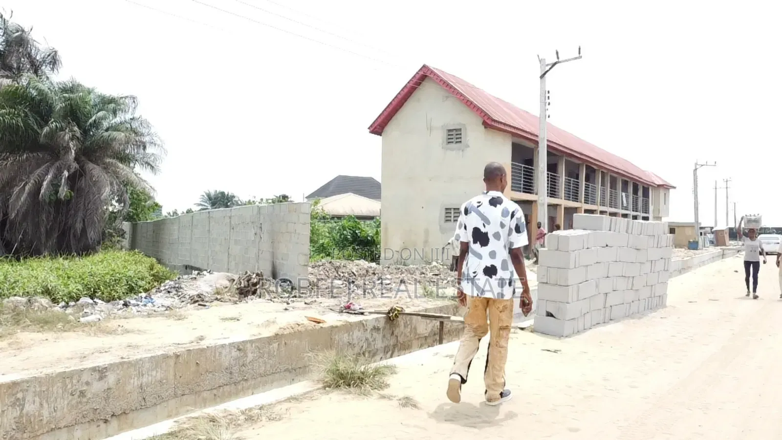 Your Dream Canvas Awaits in Aiyeteju
