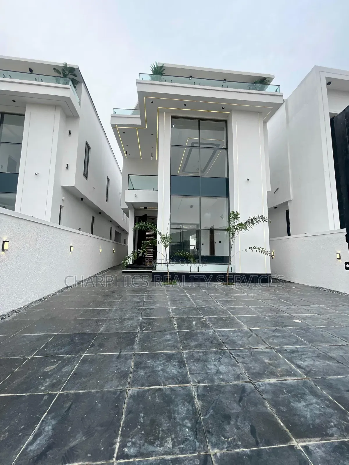 5bdrm Duplex in Ajah for sale in Ajah